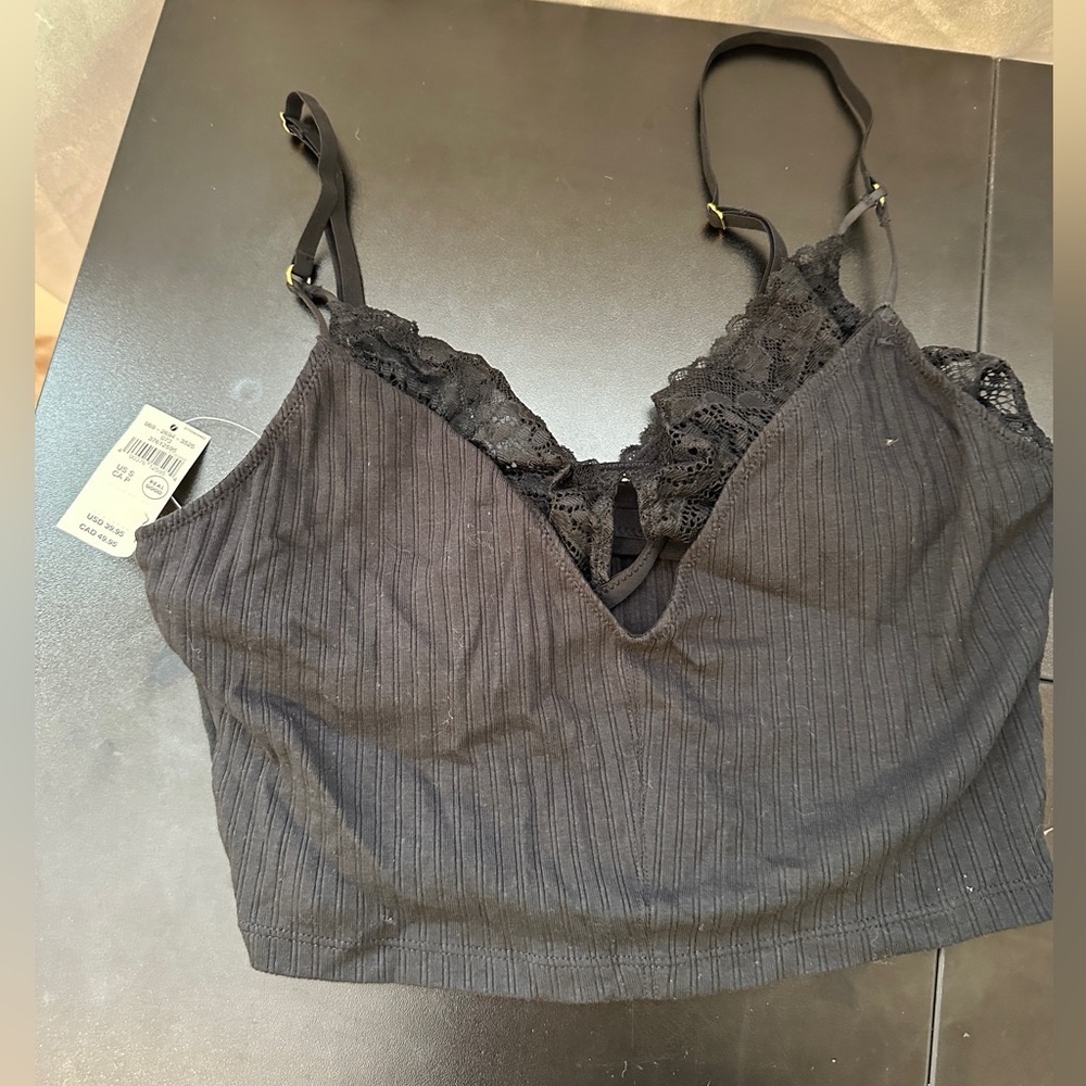 NWT Bundle of 4 Aerie Bralets - 3 small and 1 XS - Picture 4 of 4
